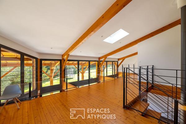 Élégante maison contemporaine à l’abri des regards.