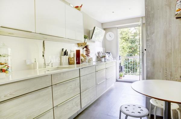  Appartement familial 4 chambres, refait à neuf, au calme, avec vue et grands balcons