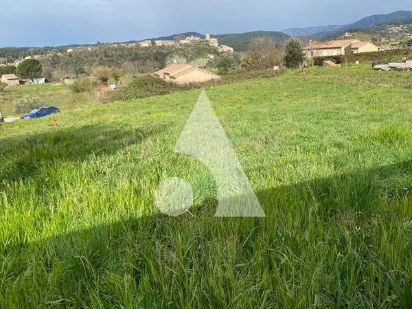 Terrain 750 m2