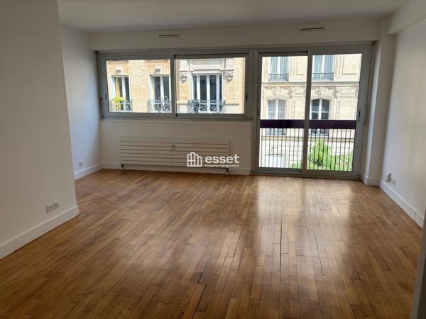 Location Appartement 4 pièces 86.5 m² - Paris 75016