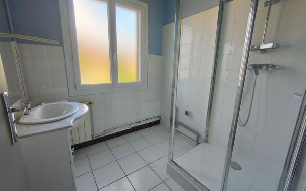 Appartement à louer    3 pièces • 84,04 m2 Fontaine