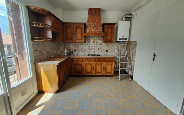 Appartement à louer    3 pièces • 84,04 m2 Fontaine