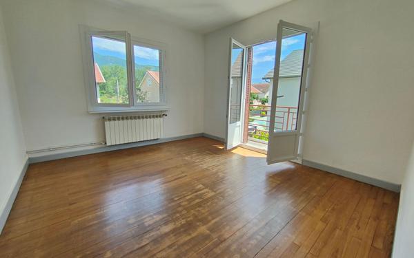 Appartement à louer    3 pièces • 84,04 m2 Fontaine
