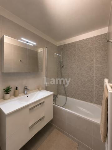 Appartement t3 avec loggia - garage et cave - piscines et tennis