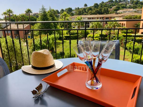Appartement t3 avec loggia - garage et cave - piscines et tennis