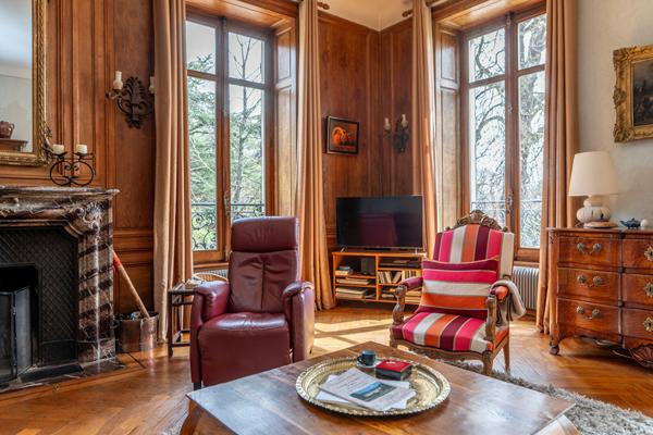Maison issue d’un château de l’Ardèche.