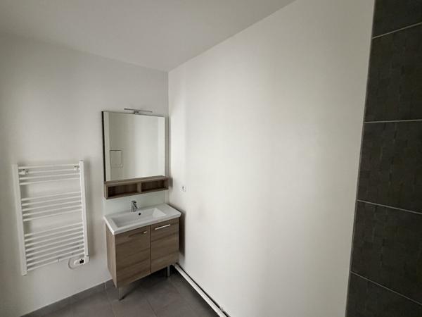 Appartement Drancy 3 pièce(s) 59.28 m2 Balcon (7.43m2) parking