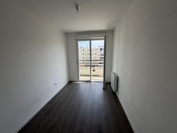 Appartement Drancy 3 pièce(s) 59.28 m2 Balcon (7.43m2) parking