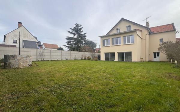 Maison à vendre    9 pièces • 180 m2 Pontault-Combault
