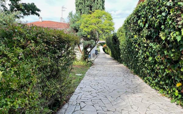 Maison à vendre    4 pièces •  Villenave-d'Ornon