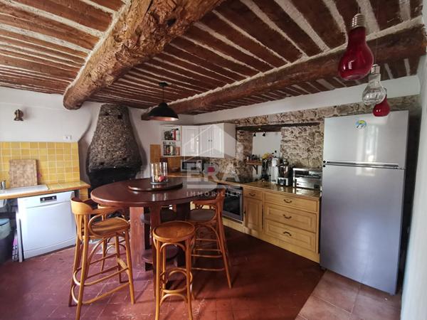 MAISON DE VILLAGE AU CALME, AVEC EXTERIEUR