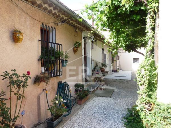 MAISON DE VILLAGE AU CALME, AVEC EXTERIEUR