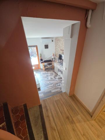 MAISON DE VILLAGE AU CALME, AVEC EXTERIEUR
