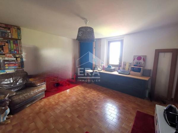 MAISON DE VILLAGE AU CALME, AVEC EXTERIEUR