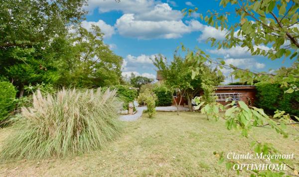 SUPERBE MAISON RÉNOVÉE SUR LE GOLF DE FIAC A PROXIMITÉ DE LAVAUR