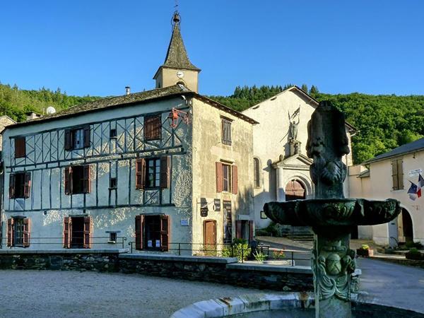 Maison de village Lacaze 6 pièce(s) 120 m2 Lacaze