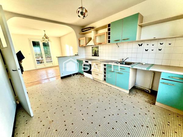 Très agréable et grand pavillon hyper bien situé sans travaux, lumineux.Excellent rapport qualité/prix !