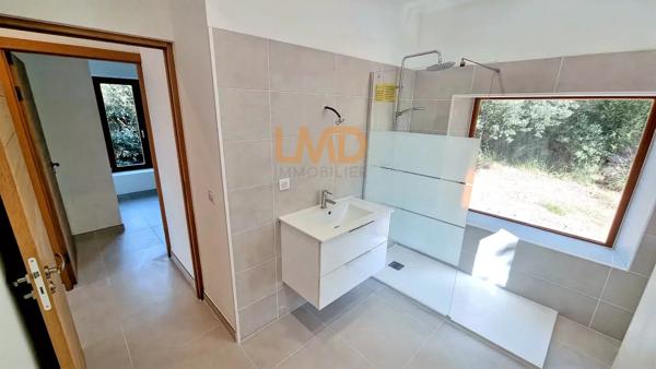 vue dégagée - exposition sud - proche des commodités - climatisation