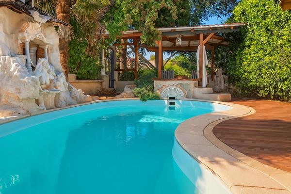 Maison familiale 11 pièces avec volumes généreux à Saint-Germain-lès-Arpajon (91)