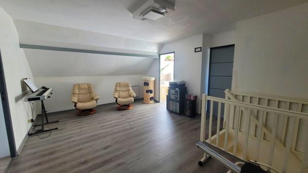 Maison familiale 11 pièces avec volumes généreux à Saint-Germain-lès-Arpajon (91)