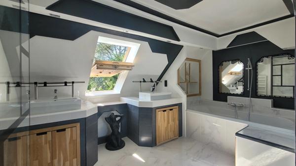 Maison familiale 11 pièces avec volumes généreux à Saint-Germain-lès-Arpajon (91)