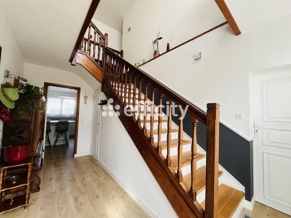 Maison
         7 pièces
        - 136 m² 313 000 € *