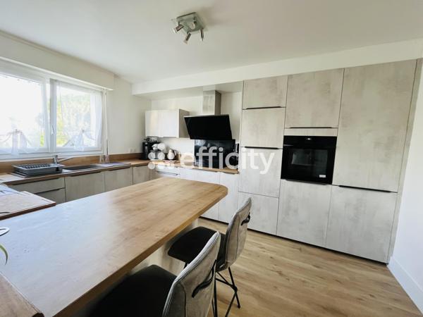 Maison
         7 pièces
        - 136 m² 313 000 € *