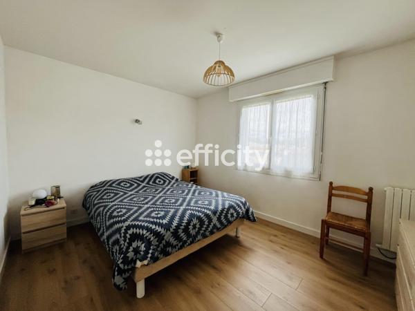 Maison
         7 pièces
        - 136 m² 313 000 € *