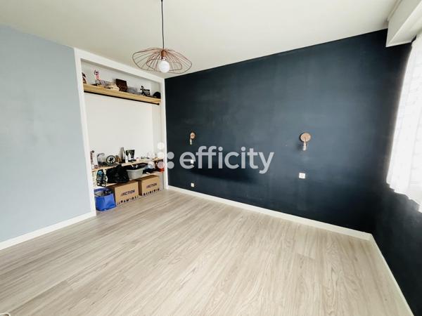 Maison
         7 pièces
        - 136 m² 313 000 € *