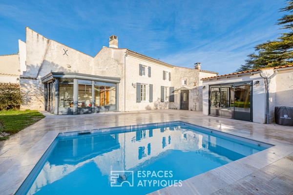 Maison charentaise rénovée avec piscine