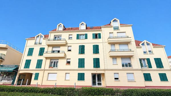 Appartement à vendre 4 pièces de 77,76 m² - Centre-ville de L'HAY LES ROSES
