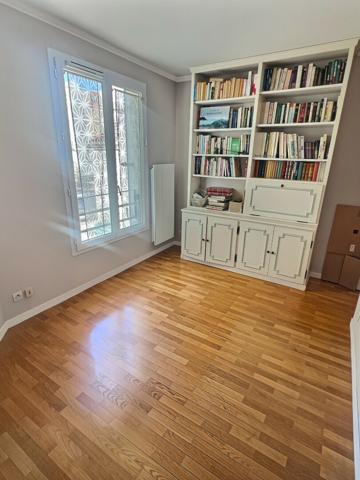 Appartement à vendre 4 pièces de 77,76 m² - Centre-ville de L'HAY LES ROSES