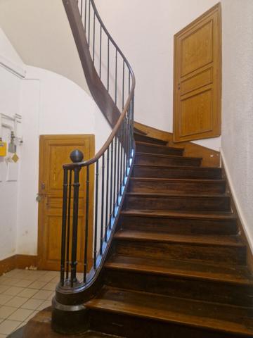Bien de caractère : appartement de 118 m2 Foix