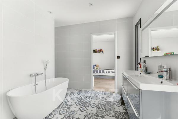 Villa contemporaine à proximité du pole aéronautique de Toulouse