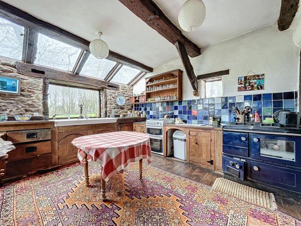 Sur la commune de Mauron, limitrophe à la commune de Saint Léry, dans un écrin de verdure.