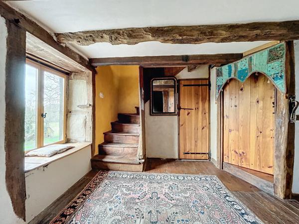 Sur la commune de Mauron, limitrophe à la commune de Saint Léry, dans un écrin de verdure.