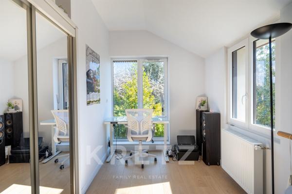 Une maison contemporaine pleine de charme, offrant un art de vivre rare à Saint-Cloud