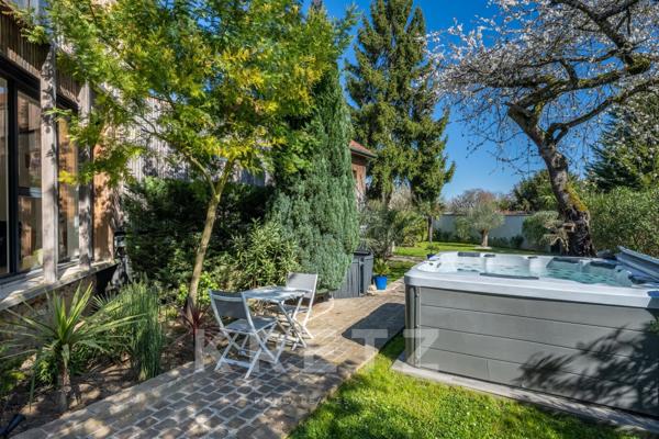 Une maison contemporaine pleine de charme, offrant un art de vivre rare à Saint-Cloud