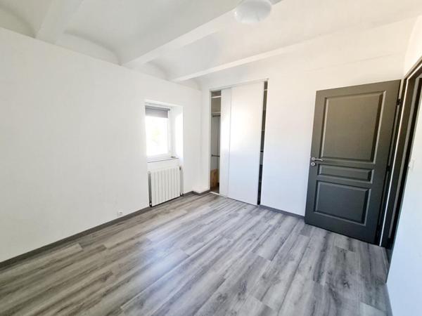 SAINT-JULIEN-LES-ROSIERS - MAS RÉNOVÉ 140 M² + STUDIO INDÉPENDANT - TERRAIN 750 M²
