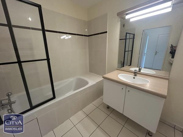 Appartement à vendre 3 pièces 66m² Saint-Cyr-sur-Loire (37540)