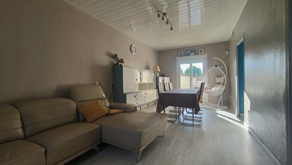 A 20 MN DE GISORS, MAISON BOURGEOISE RENOVEE DE 150 m2 HAB AVEC GARAGE ET VERANDA SUR 400 M² CLOS AU CALME  Gisors (27140)