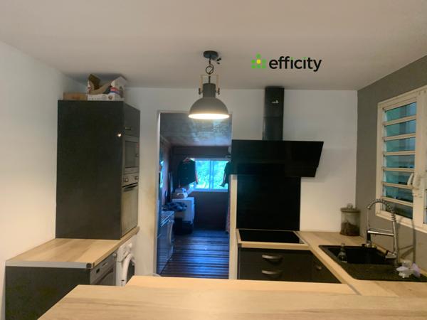 Maison
         6 pièces
        - 160 m² Exclusivité 289 000 € *