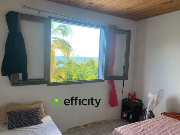 Maison
         6 pièces
        - 160 m² Exclusivité 289 000 € *