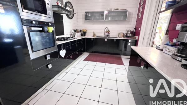 Maison à vendre 9 pièces 263 m² Le Tampon