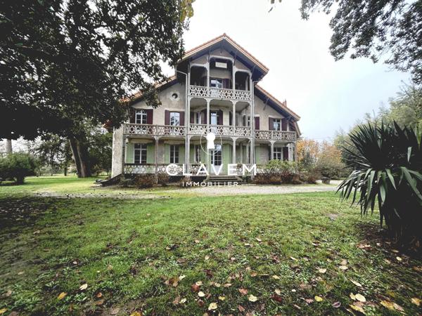 MAISON BOURGEOISE 15 pièces