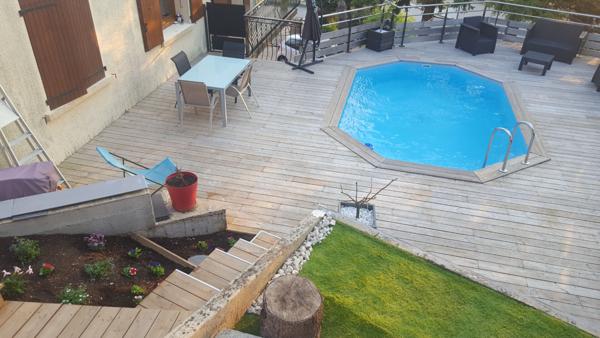 MAISON 178 M² HABITABLES COMPRENANT DEUX HABITATIONS PROCHE TOUTES COMMODITES A PIED