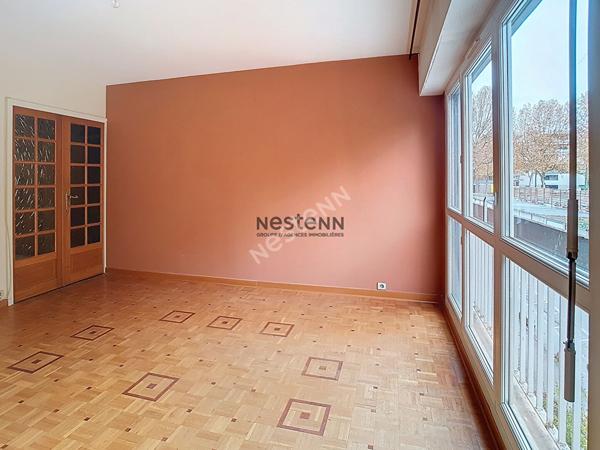 A VENDRE. Appartement Le Pont De Claix 5 pièce(s) dans une résidence sécurisée.