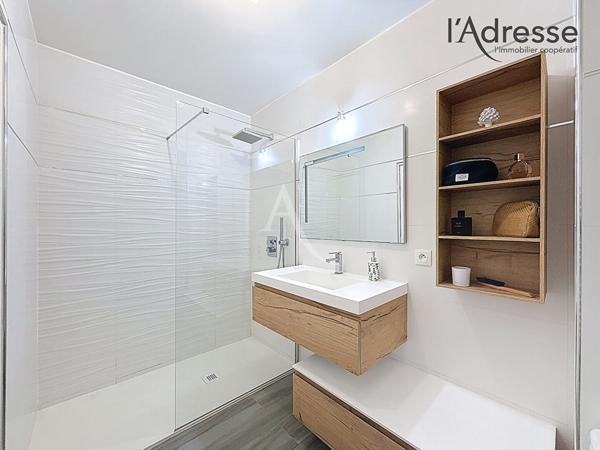 NANTERRE-PUTEAUX/ Avenue Félix Faure - Maison 4 pièces - 3 Extérieurs- 1 Parking