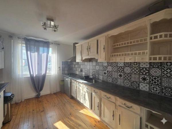 48 RUE CLAUDE PROTIERE - MAIS F4