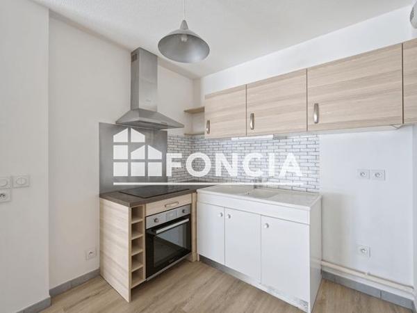 Location Appartement 2 pièces 43.6 m² - 60 avenue de la gare Pontcharra 38530